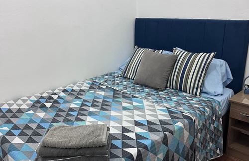 West Sector Apartment | 2-bedroom apartment in enchanting Setor Oeste,Castro’s neighbor!