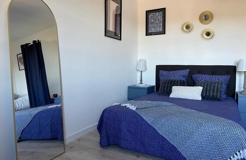 Saint-Martin-de-Valgalgues Apartment | Mas de Rofa: La Palmeraie, mas Authentique Avec Piscine et Grand Jardin Arboré