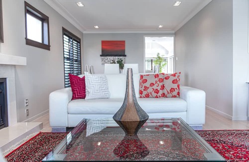 Remuera House | Premier and Roomy 4BR Holiday Home in Auckland