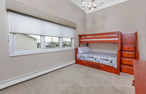 Lido Beach House | Water View Beach House with roof top deck and private beach