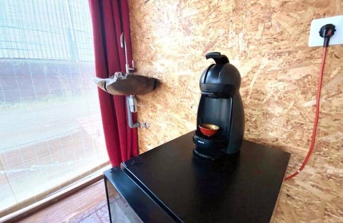 Municipality of Utrecht Boat Rental | Groene Pol 3 - Sustainable Stay on a Houseboat #3