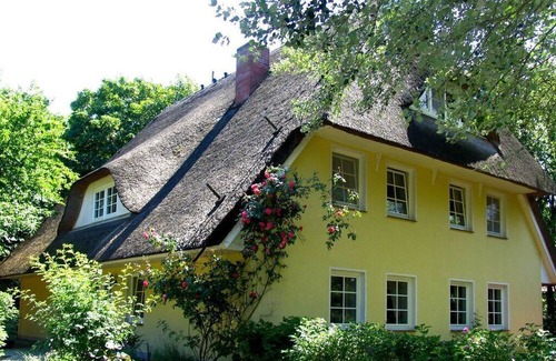 Ostseebad Ahrenshoop Apartment | Holiday apartment Landhaus Butt