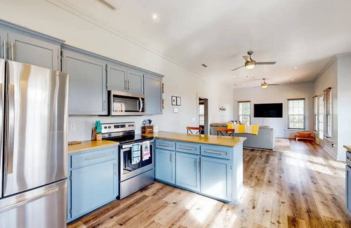 Enterprise House | In the Heart of Enterprise,12 minutes from Fort Novosel Enterprise Gate