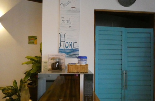 Turrialba Apartment | Lilu Café Apartment - Hot Breakfast Included