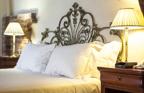 Rondo - Torretta House | Comfort Stay: Onsite Parking, Bike Through Parco Nord, Pets Welcome!