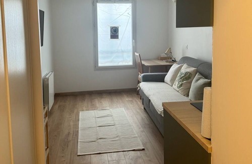 Faubourg de l'Arche Apartment | Cozy retreat, fully equiped for you to have the most memorable experience