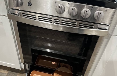 Modesto House | New construction, central location, book for multiple nights, weeks or months!