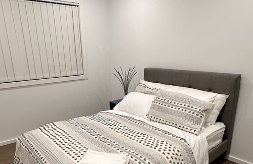 Australian Capital Territory House | A home to remember. Pet friendly home!