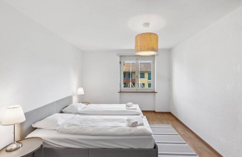 Center Apartment | Desirable Apartments 27` to Zurich center