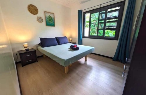 Vaira'o House | Fare Coffee Lodge Toahotu