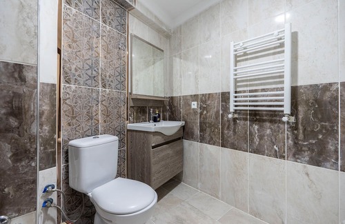 Osmangazi Apartment | Cozy Flat w Nature View Balcony and AC in Bursa