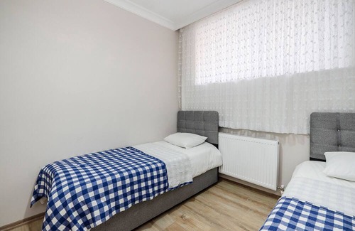 Osmangazi Apartment | Spacious Flat Near Bursa Grand Mosque in Osmangazi