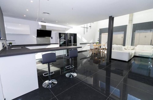 Jaen House | Casa Boulevard