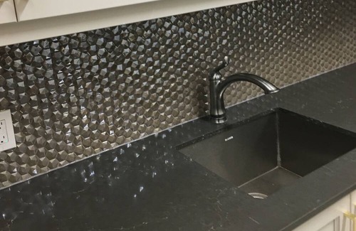 Vaughan Condo | Homestay - Vaughan, ON.