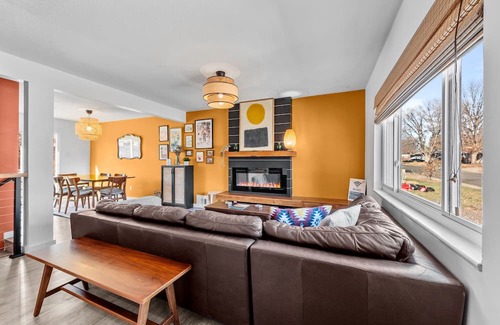 Alta Vista Area House | New Listing! Near Olde Town - Foosball / Firepit / Fireplace / Grill / Yard