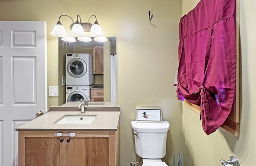 Monson Cabin | Sunset Point (Direct Snowmobile Trail Access!)