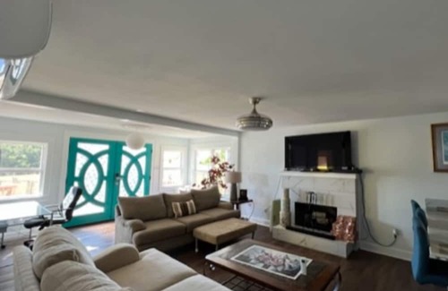 Weatherford House | It's a Small Family Affair: This bedroom is for a family of 3 to 4 members