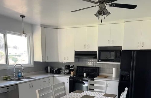 Thunder Bay House | Spacious and comfy 4 bedroom home!