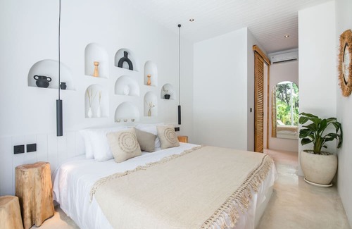 Pecatu Cottage | Modern 2BR Villa, 4min to Bingin's Coastal Charm