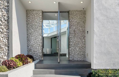 Hollywood Hills West House | Elvis House! 4bdr - View/Pool!