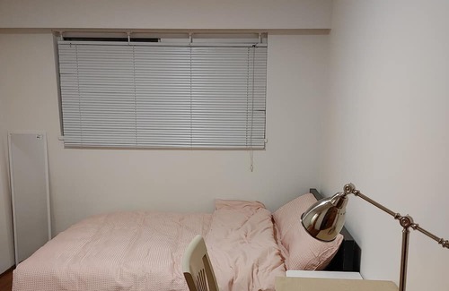 Sunset House | (Room C )Peaceful and Comfy House