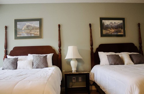 Saskatoon Downtown House | Cozy Standard Double Suites