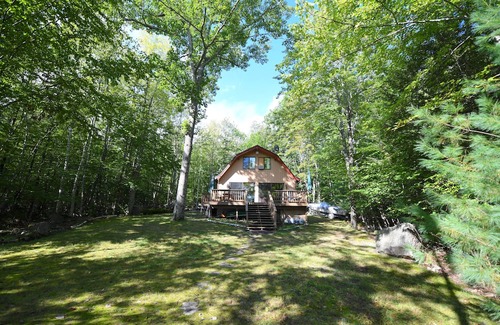 Standish House | Private Frye Island waterfront cottage with spectacular sunrise views!