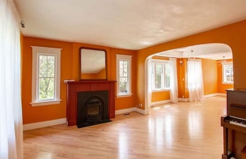 Hinton House | Air Conditioned 5-Br/3-Ba | Private Pool & Hot Tub | Pool Table & Home Theatre