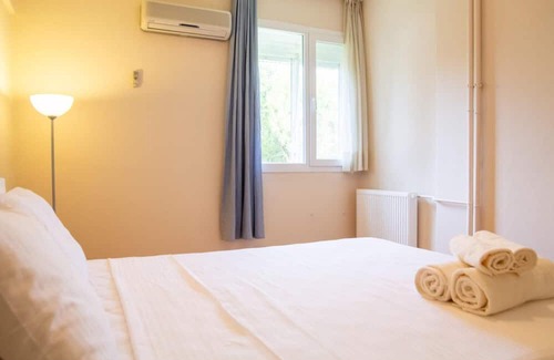 Karsiyaka Apartment | Flat near Sea and Public Transportation in Izmir