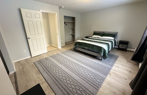 Spenard Apartment | 2 br 1 ba 4-Plex Apt Near Airport