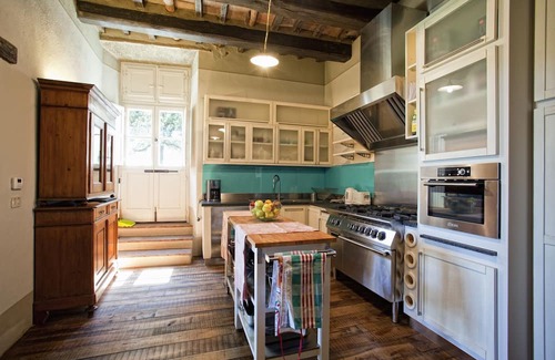 San Pietro a Cegliolo Villa | Beautiful private Tuscan villa with pool and views