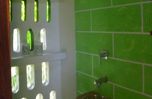 Cocles Cabin | El Tucán Feliz - Little guest house 5 minutes walk to the beach!