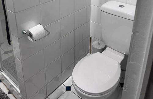 Howard Springs Apartment | Tropical Rural Darwin - 1br with private pool and private bathroom