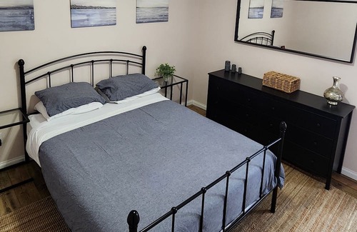 Lac du Bonnet Cabin | A golfers dream just a few yards from the 8th hole. Pet friendly !