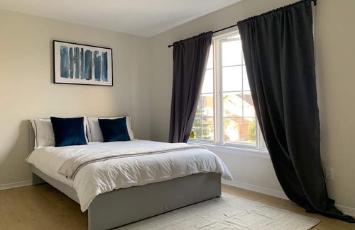 Ottawa Division House | Hideaway at Margrave