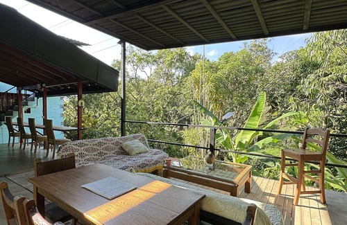 Barbosa House | Cascadas en la Naturaleza Pura