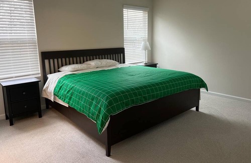East Raleigh House | Close to Research Triangle, Wake Med, Duke Med, Airport & Downtown Raleigh.
