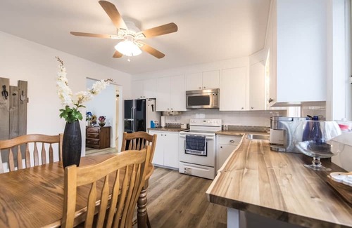 Shefford House | Mont Bromont Ski Resort 3 Beds Detached House