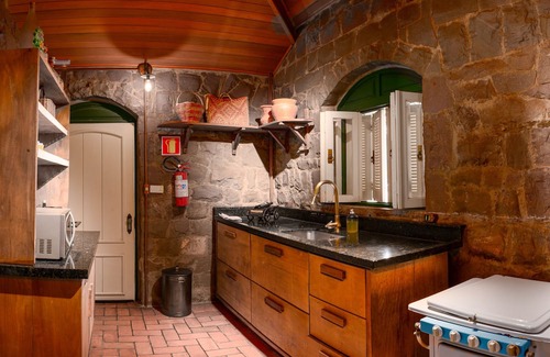 Caminhos da Eulalia Hotel | Casa de Pedra Mena Kaho