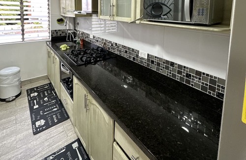 El Castillo Apartment | Apartamento en la Mejor Zona del Poblado Cerca a los Mejores Centros Comerciales