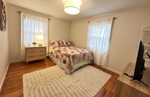 Geyser Crest House | Home away from Home in Saratoga! Private fenced in back yard and Dog Friendly!