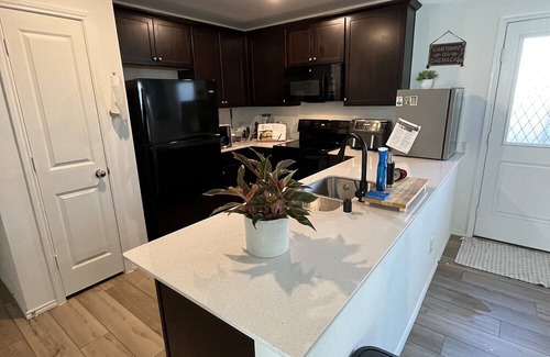 Clear Lake House | Your Home in DFW