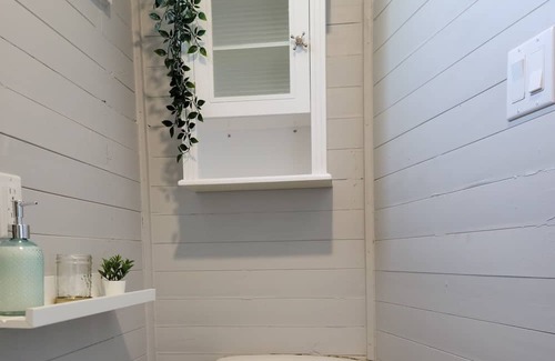 Saint John Cabin | Petite Perfection- Tiny House