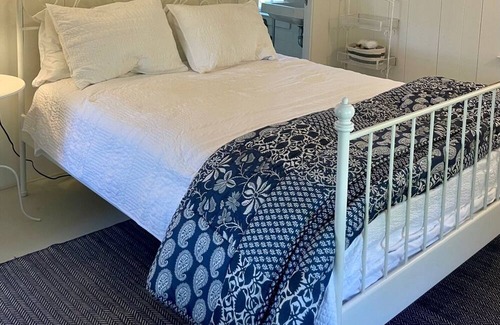 Westport Point House | Charming Cottage on historic Westport Point - Minutes to Beaches and Town!