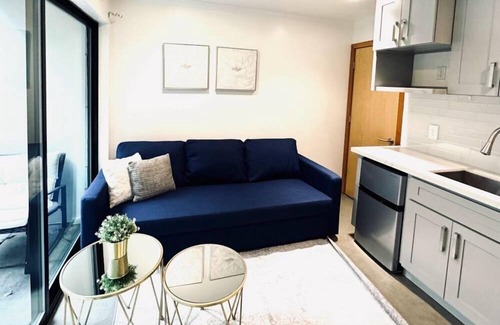 Judkins Park House | Contemporary 2BR Townhouse near Downtown Seattle