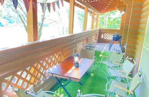 Kawanehon House | MomijiFusion of outdoor and healingHot spring / Haibaragun Shizuoka