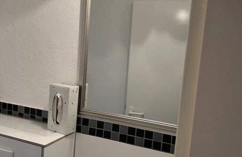 Gerresheim Apartment | Bright 2-room apartment (2-4 per.) in a quiet part of town with balcony.