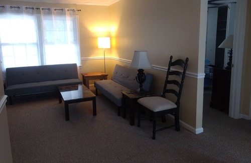 Rosewood Condo | 2 Bdrm Condo w/in 10 min from USC, Downtown Columbia, Ft Jackson, VA hospital