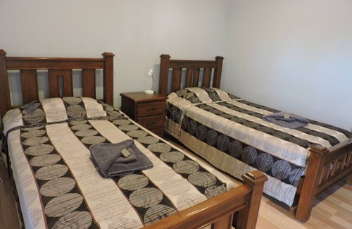 Watheroo Apartment | Watheroo Station tavern - Queen room