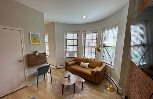 Prudential - St. Botolph Apartment | Peaceful Back Bay Studio